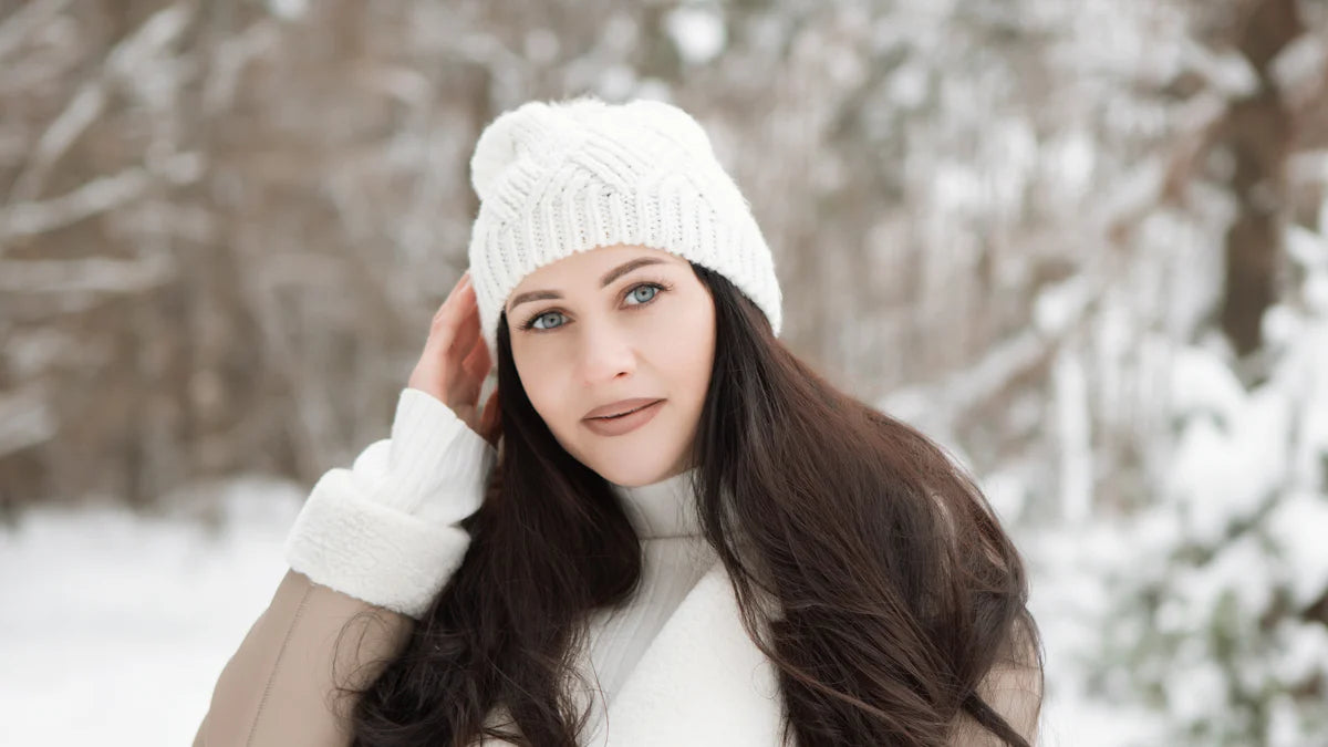 乾燥や皮むけを防ぐ!冬のベースメイクの秘訣